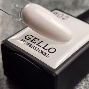 לק גל גלו GELLO מספר 02 צבע לבן טיפקס מגוון הצבעים של גלו נבחר בקפידה על ידי צוות ההדרכה הבינלאומי של חברת לילה מילאנו הגוונים סמיכים, ואטומים במיוחד ומגיעים עם מברשת שקופה ושטוחה במיוחד המאפשרת כניסה נוחה מתחת לקטיקולה ומריחה נוחה וצמודה לחלוטין לתוצאה מושלמת יש למרוח שכבות דקות