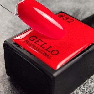 לק גל גלו GELLO מספר 82 צבע אדום ורוד זוהר מגוון הצבעים של גלו נבחר בקפידה על ידי צוות ההדרכה הבינלאומי של חברת לילה מילאנו הגוונים סמיכים, ואטומים במיוחד ומגיעים עם מברשת שקופה ושטוחה במיוחד המאפשרת כניסה נוחה מתחת לקטיקולה ומריחה נוחה וצמודה לחלוטין לתוצאה מושלמת יש למרוח שכבות דקות